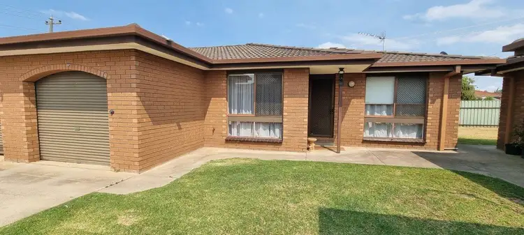 2/384 Kaylock Road, Lavington NSW 2641