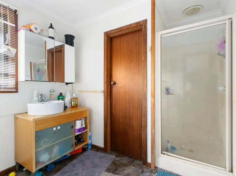 Fifth view of Homely unit listing, 2/18 Collins Street, Traralgon VIC 3844