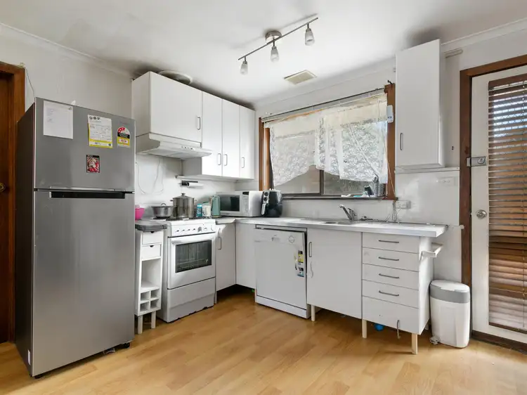 Sixth view of Homely unit listing, 2/18 Collins Street, Traralgon VIC 3844