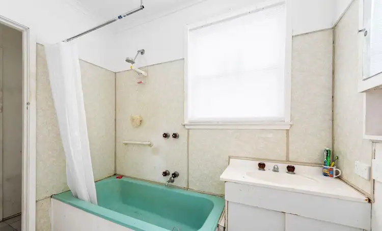Fifth view of Homely house listing, 15 Porter Street, Morwell VIC 3840