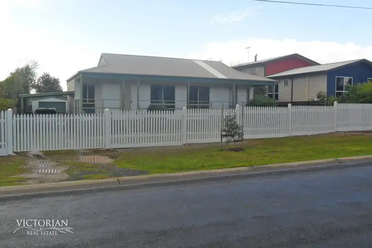 272 Settlement  Road, Cowes VIC 3922