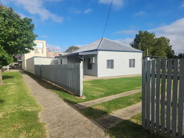 55E Fitzroy Street, Walcha NSW 2354