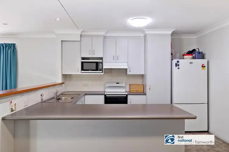 Fifth view of Homely house listing, 4 Robertson Place, Tamworth NSW 2340