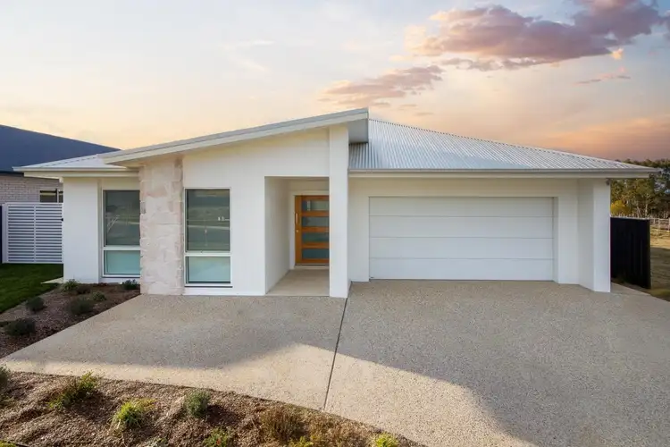 Main view of Homely house listing, 8 Covelli Place, Orange NSW 2800