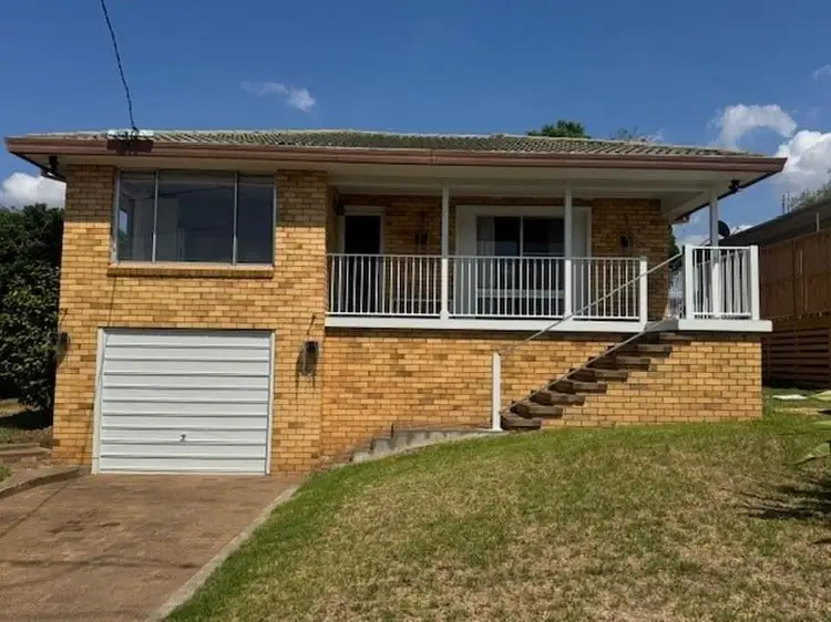 8 McRae Street, Tamworth NSW 2340
