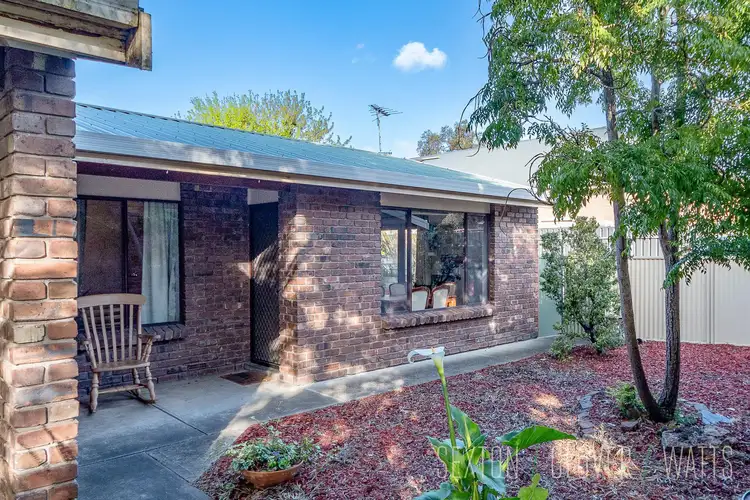 26 Knott Street