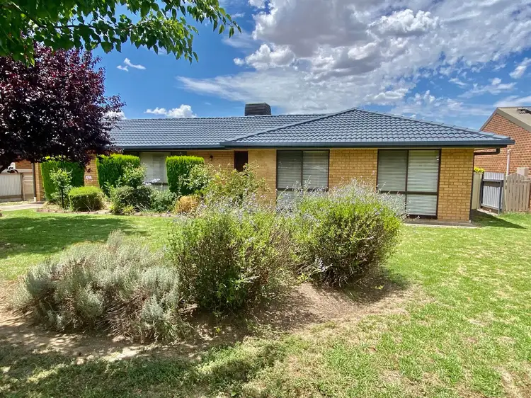 4 Crowe Place