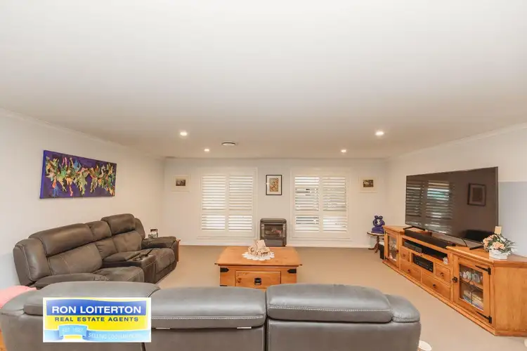 27 Hemet Crescent, Cootamundra NSW 2590