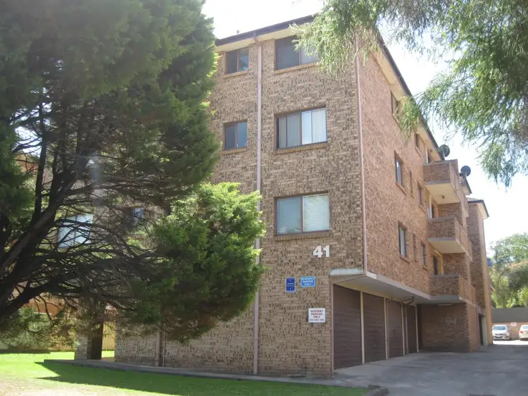 2/41 Campbell Street, Liverpool NSW 2170