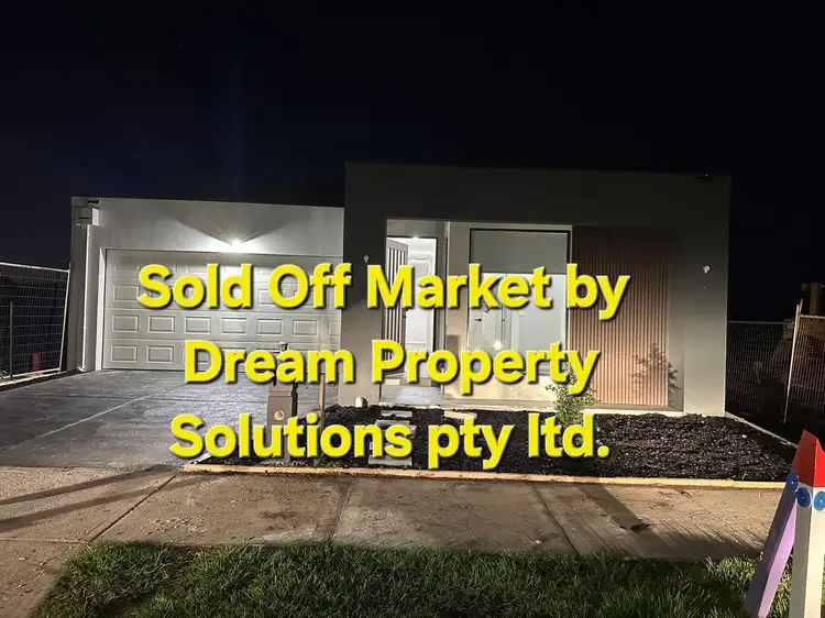 13 Succulent Street, Pakenham VIC 3810