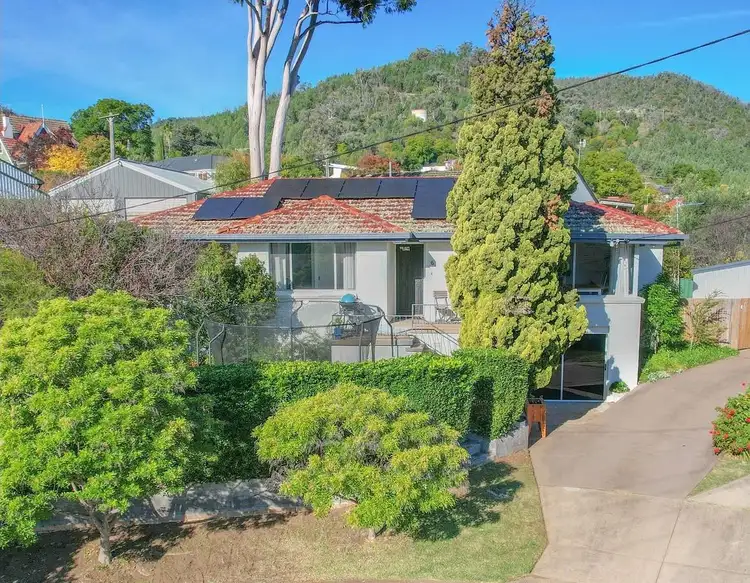 6 Mirool Street, Tamworth NSW 2340
