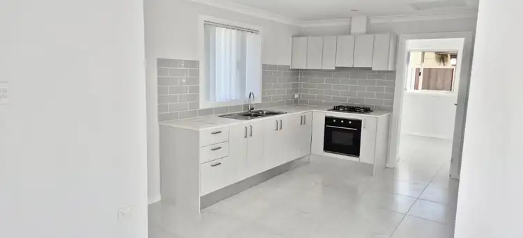 3a Mainsbridge Avenue, Liverpool NSW 2170