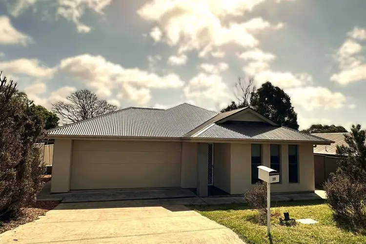 29 Douglas Drive, Mount Barker SA 5251