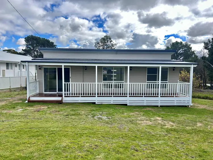 27a Fitzroy Street, Uralla NSW 2358