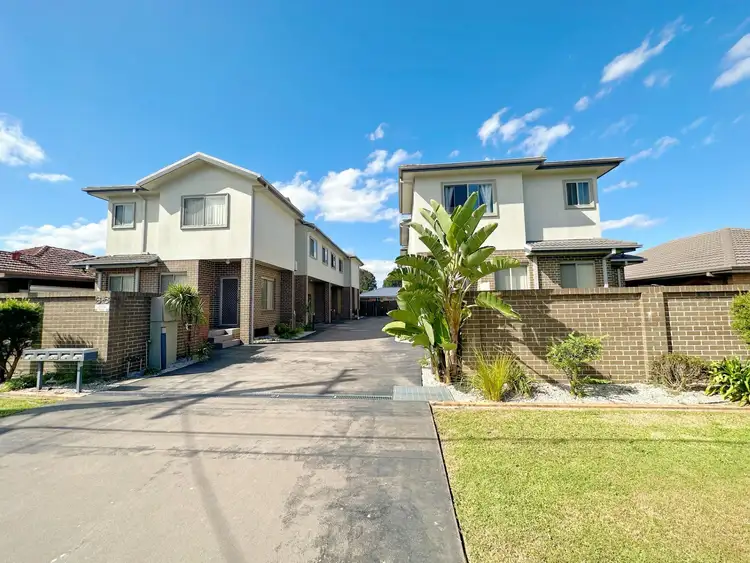 3/6 Market Street, Moorebank NSW 2170