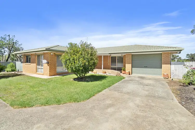 4/9A Burnes Street, Mathoura NSW 2710