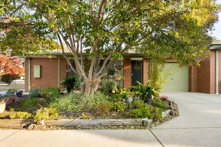 Main view of Homely unit listing, 1/22 Mcewen Crescent, West Wodonga VIC 3690