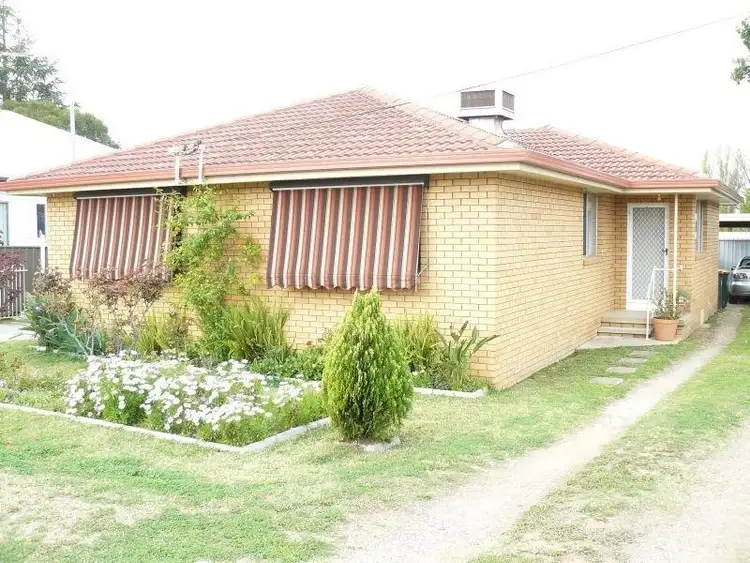 Main view of Homely unit listing, 2/272 Goonoo Goonoo Road, Tamworth NSW 2340