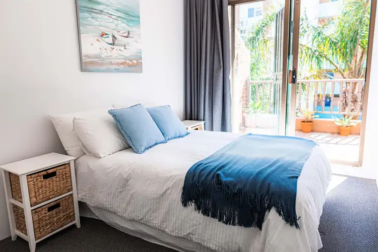 Third view of Homely apartment listing, 9/6 Challis Avenue, Potts Point NSW 2011