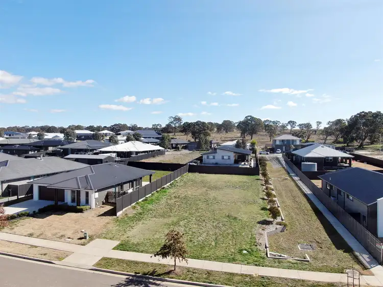 164/21 Bonneville Boulevard, Goulburn NSW 2580