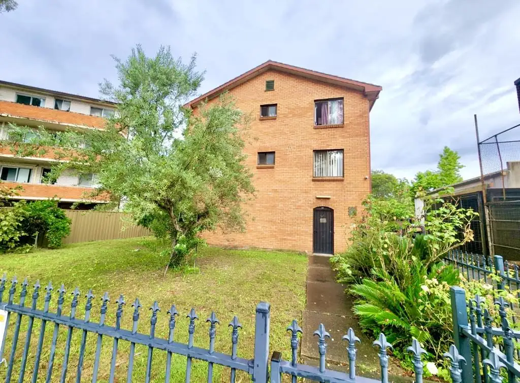 Main view of Homely unit listing, 5/1A Waterside Crescent, Carramar NSW 2163