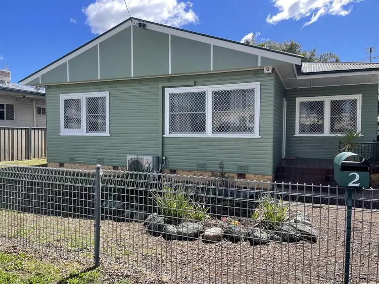 2 Edgeroy Street, Tamworth NSW 2340