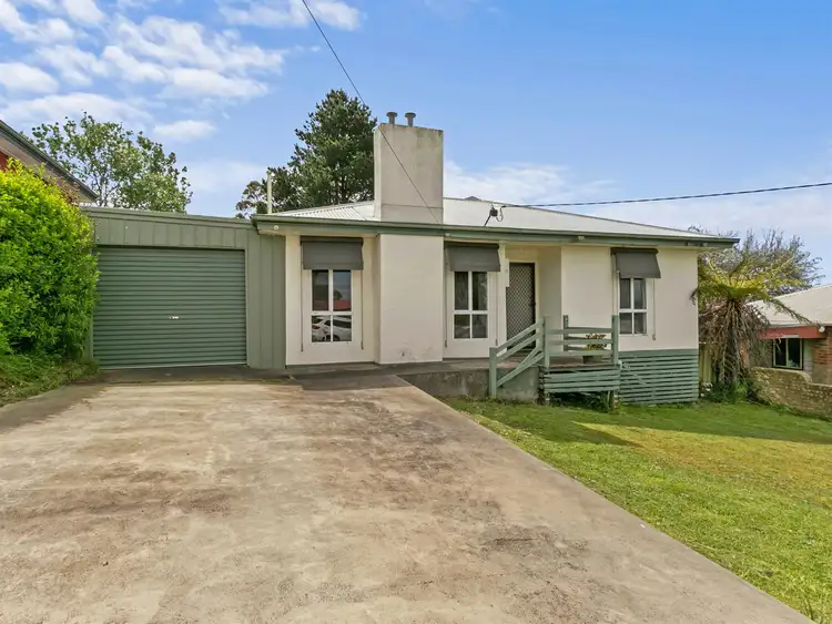 17 Monash Street, Morwell VIC 3840