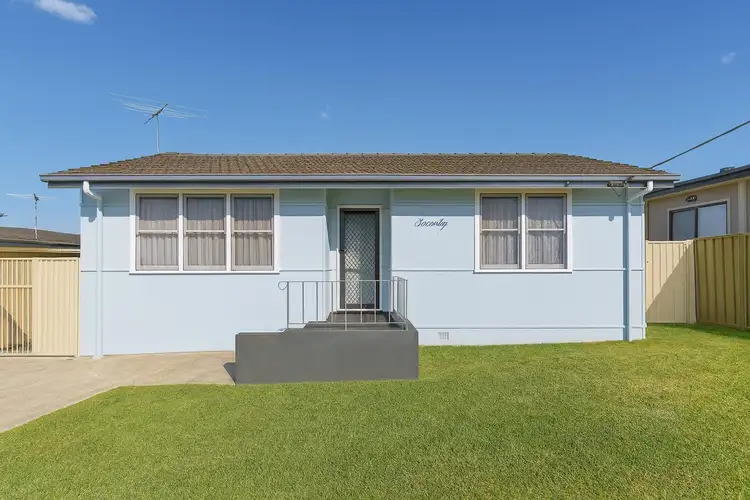 18 Brain Avenue, Lurnea NSW 2170