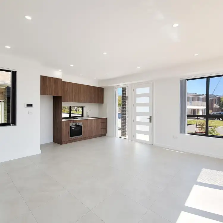 1/9 Simpson Avenue, Casula NSW 2170