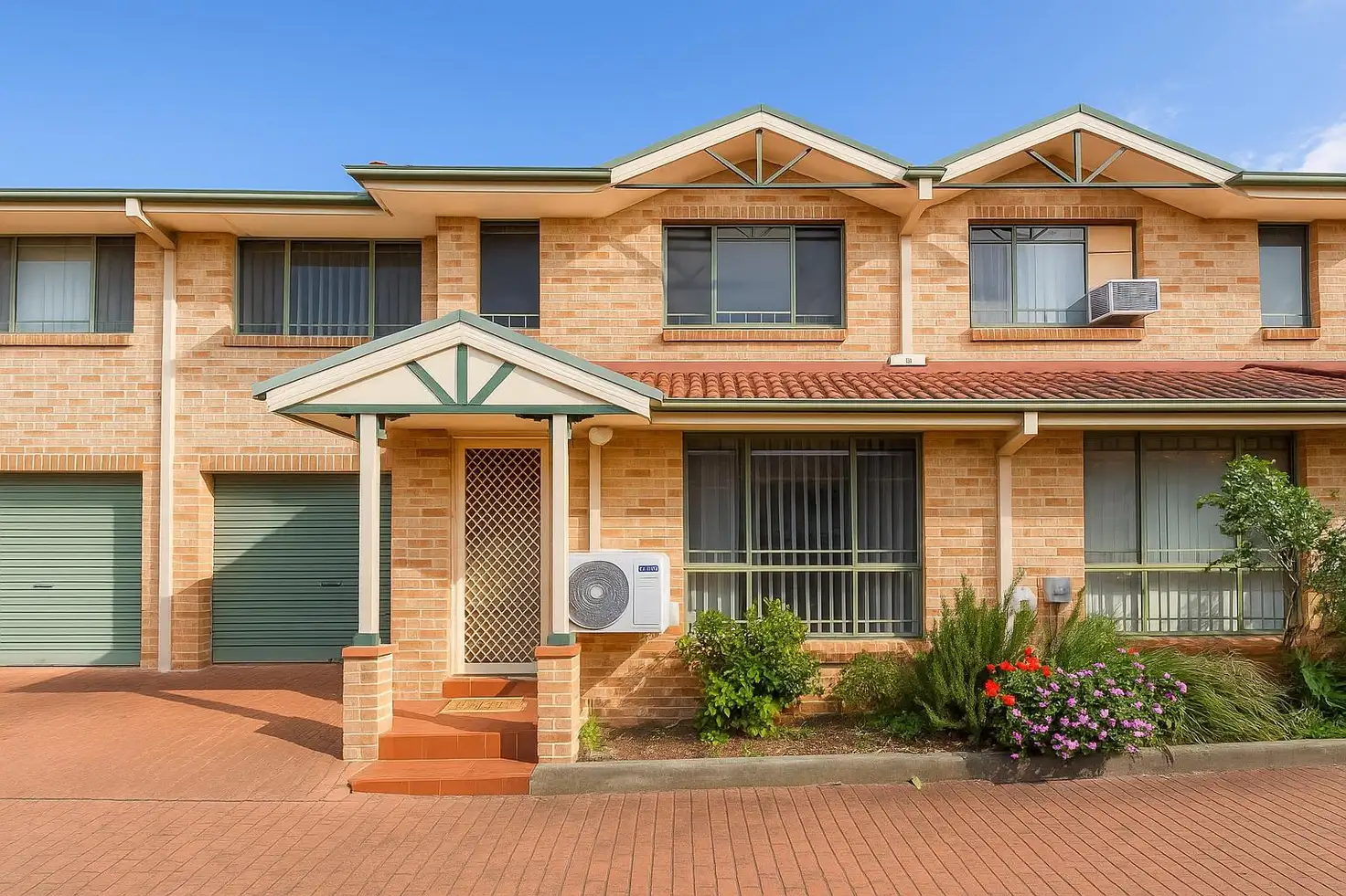 Main view of Homely townhouse listing, 3/16 Thelma Street, Lurnea NSW 2170