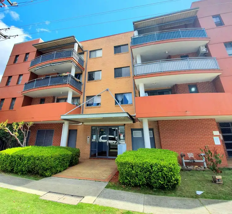 20/33 Bathurst Street, Liverpool NSW 2170