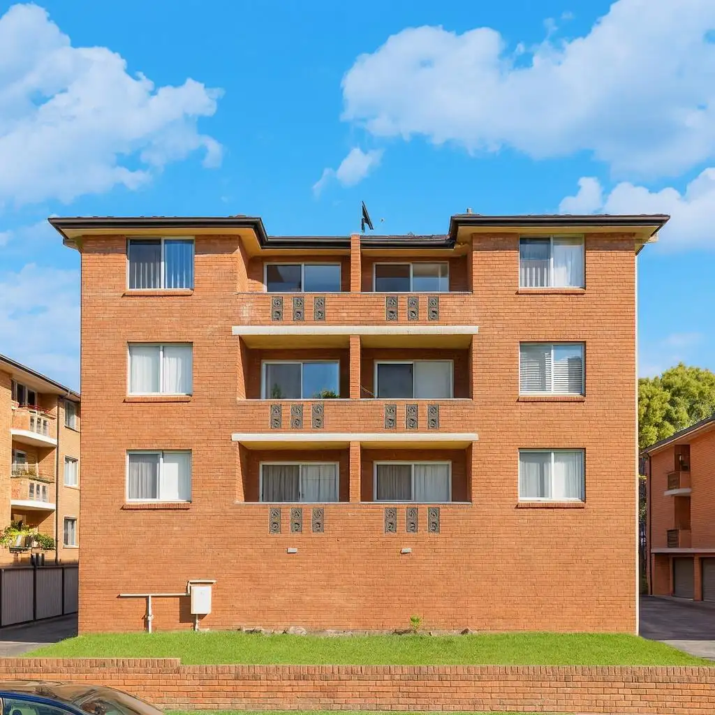 Main view of Homely unit listing, 6/81 Castlereagh Street, Liverpool NSW 2170