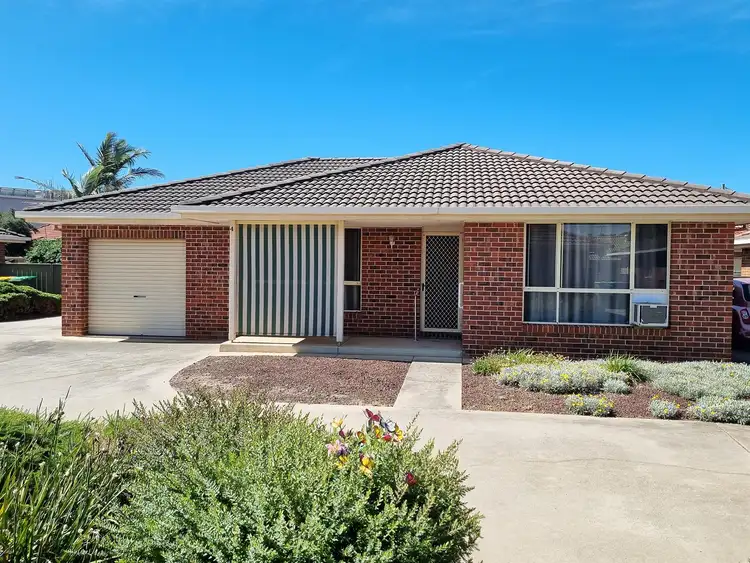 4/373 Cambourne Street, Lavington NSW 2641