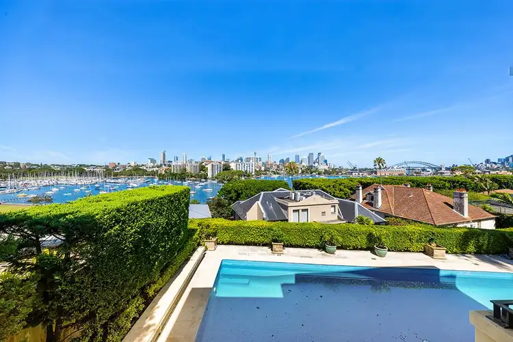 3 Bennett Avenue