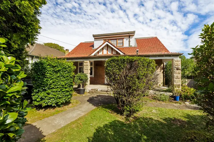 2 Jacques Street