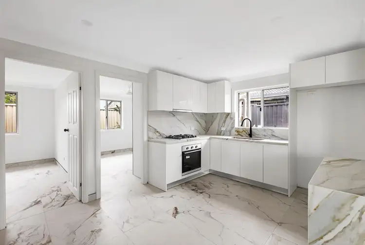 6a Albatross Avenue