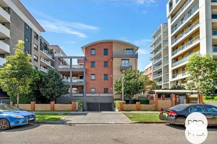 8 Castlereagh Street