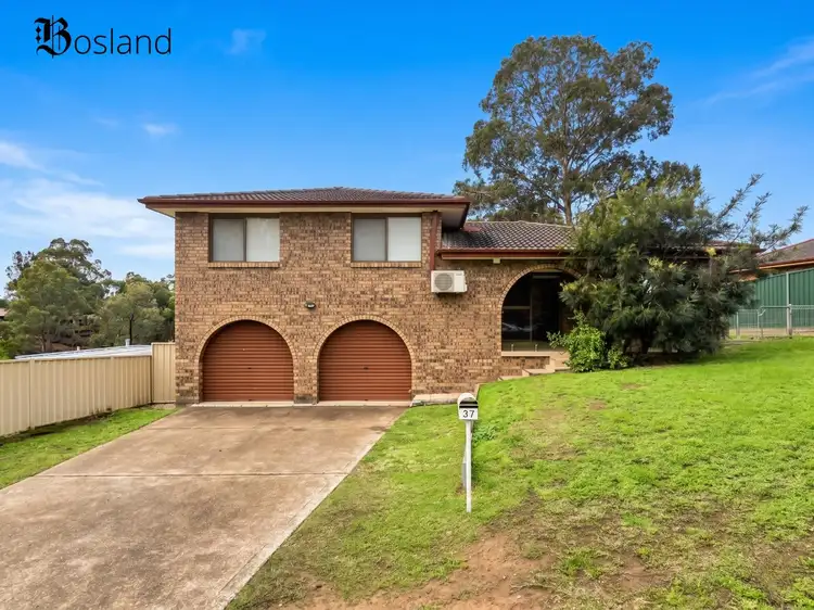 37 Cunningham Parade