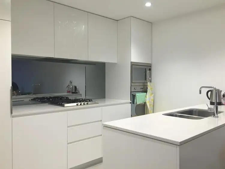 901/5 Brodie Spark Drive