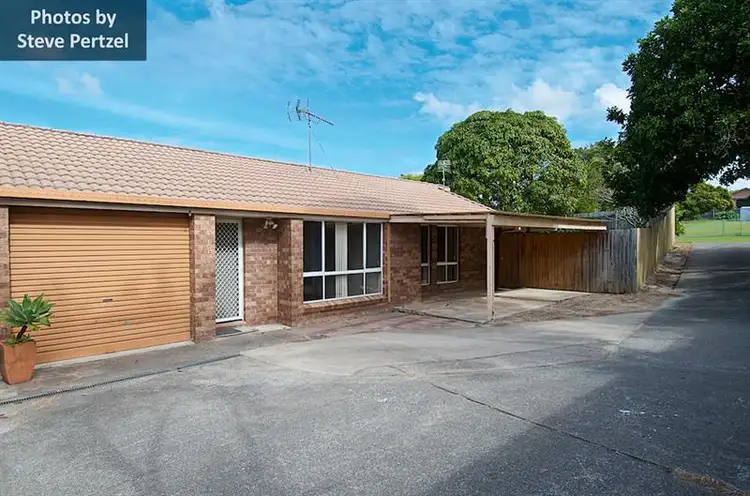 1/9 Webb St, Labrador QLD 4215