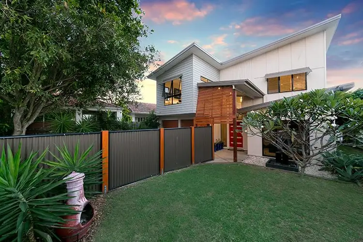 Second view of Homely house listing, 91 Lutzow St, Tarragindi QLD 4121