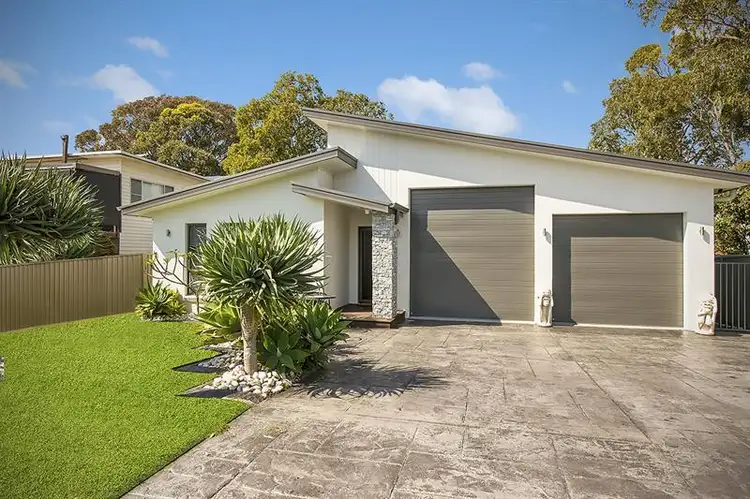 39 Eighth Ave, Toukley NSW 2263