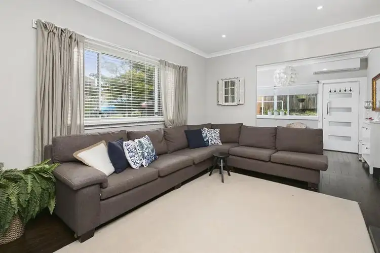 35 & 35a Victor  Rd, Dee Why NSW 2099