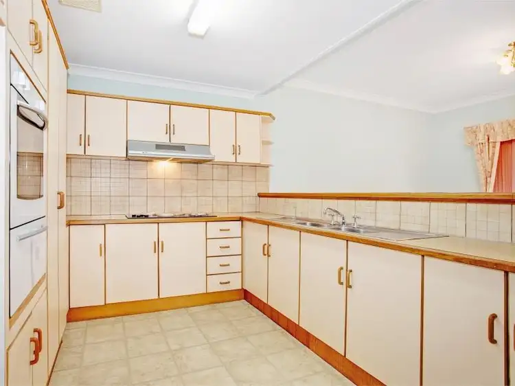 Fifth view of Homely townhouse listing, 4/5 Benney Ave, Figtree NSW 2525