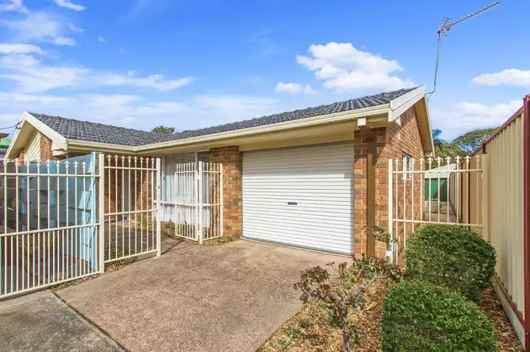 Fifth view of Homely villa listing, 2/17 Edward St, Woy Woy NSW 2256