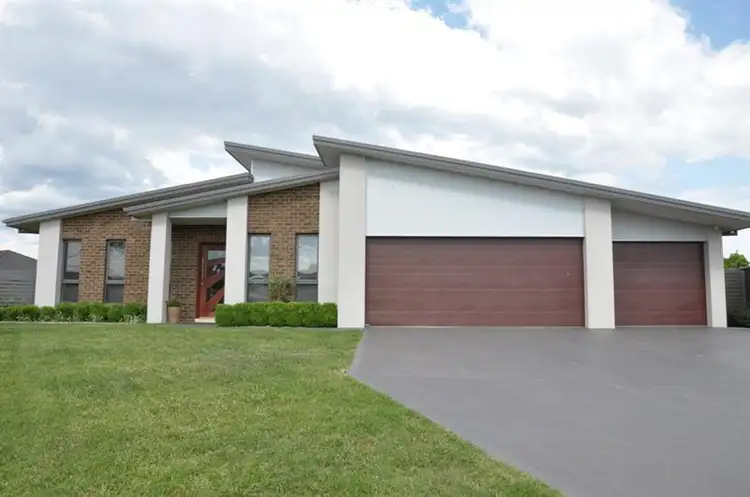 Second view of Homely house listing, 2 Bunya Cl, Orange NSW 2800