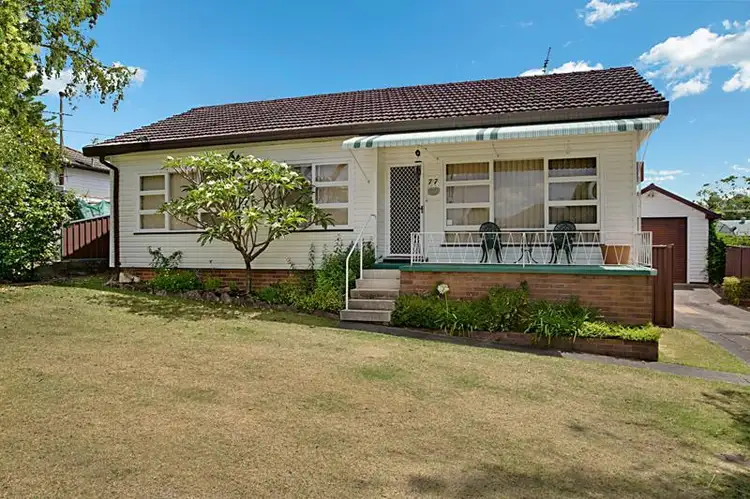 77 Angle Rd, Leumeah NSW 2560