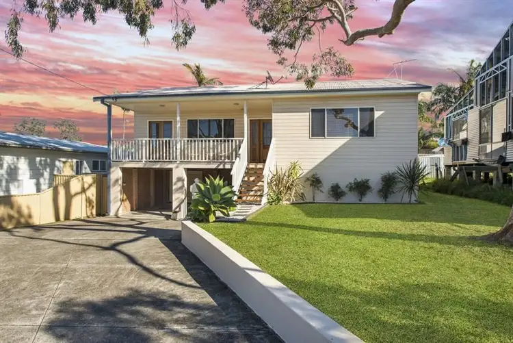 11 Yearnin St, Gwandalan NSW 2259