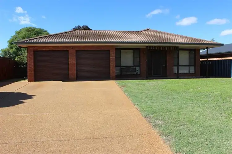 4 Windsor Pde, Dubbo NSW 2830
