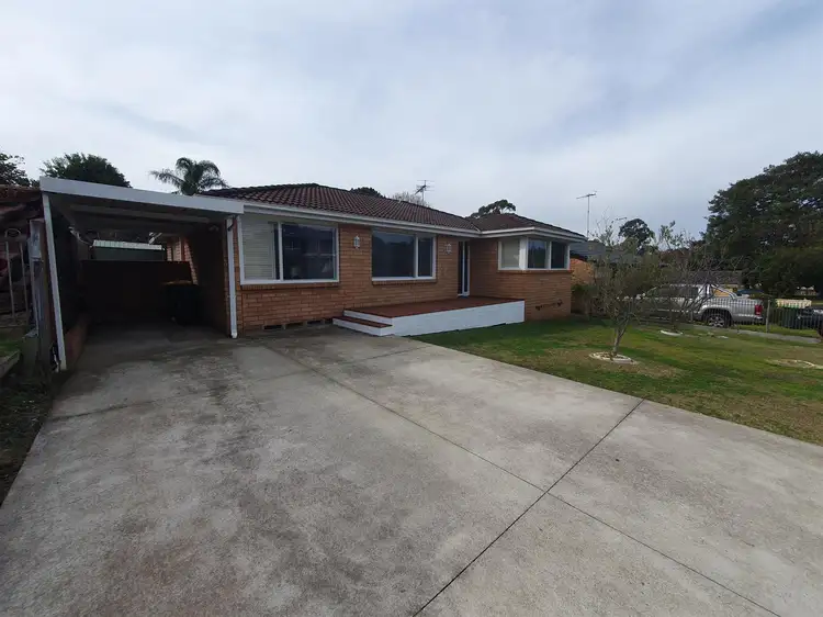Second view of Homely house listing, 5 Poplar Crescent, Bradbury NSW 2560
